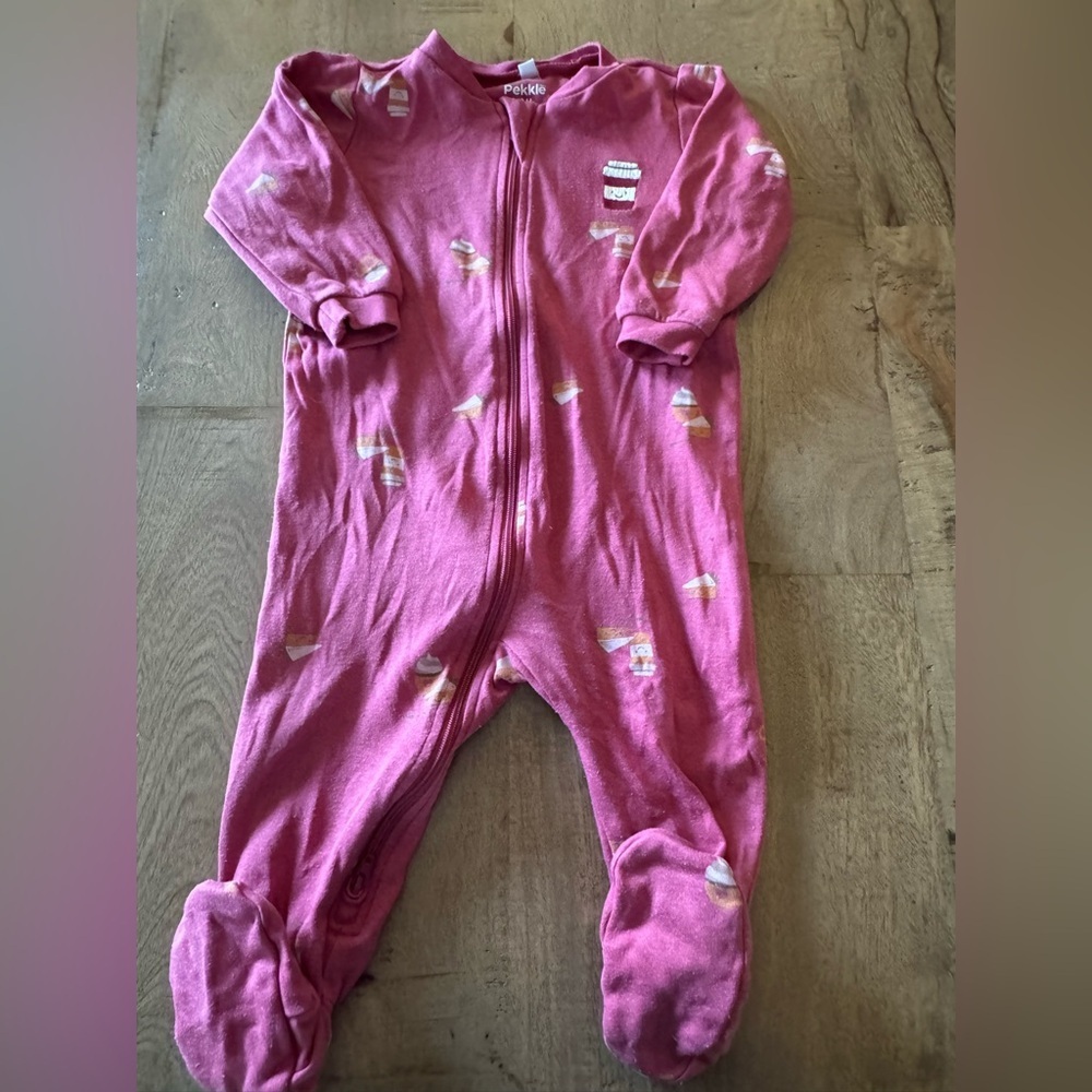 Pekkle Pink cappucino Kids One Piece pyjama footies size 9 months